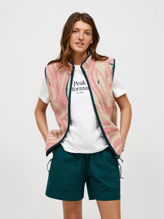 Graphic Pile Vest Women model